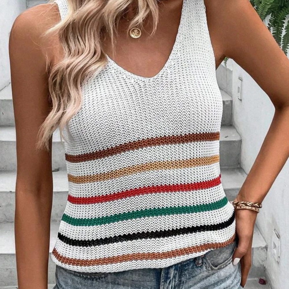 Striped Pattern Knit Tank Top - Picture 6 of 7